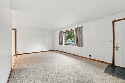 Tiny photo for 145 Shawnee Drive, Carol Stream, IL 60188 (MLS # 12768089)