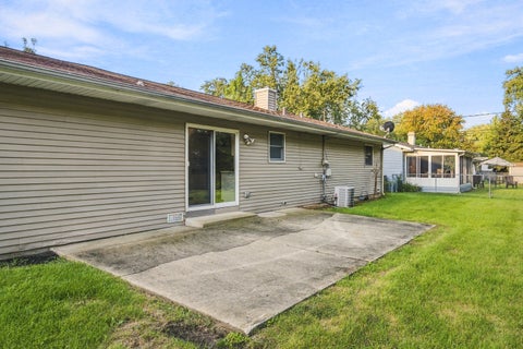Tiny photo for 145 Shawnee Drive, Carol Stream, IL 60188 (MLS # 12768089)