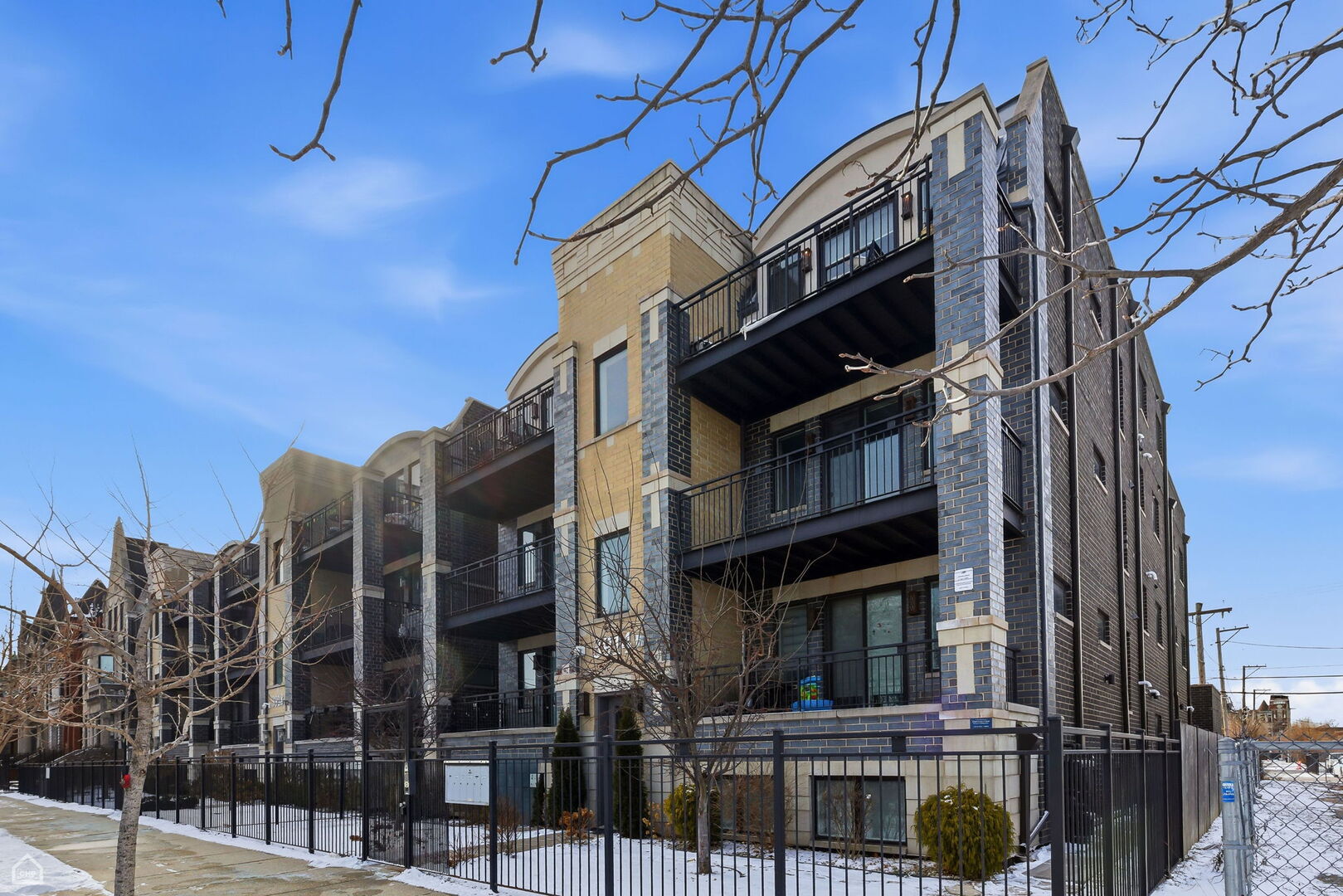 3914 S King Drive 1S