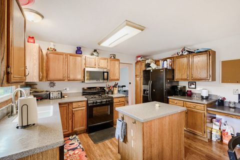 Tiny photo for 1721 Dorchester Avenue, Algonquin, IL 60102 (MLS # 12649481)
