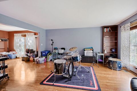 Tiny photo for 1721 Dorchester Avenue, Algonquin, IL 60102 (MLS # 12649481)
