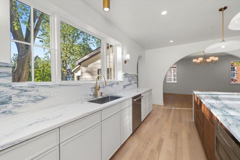 Tiny photo for 1037 Belleforte Avenue, Oak Park, IL 60302 (MLS # 12549472)