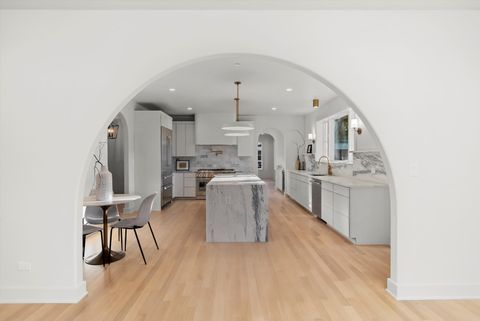 Tiny photo for 1037 Belleforte Avenue, Oak Park, IL 60302 (MLS # 12549472)