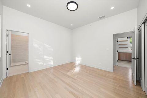 Tiny photo for 1037 Belleforte Avenue, Oak Park, IL 60302 (MLS # 12549472)