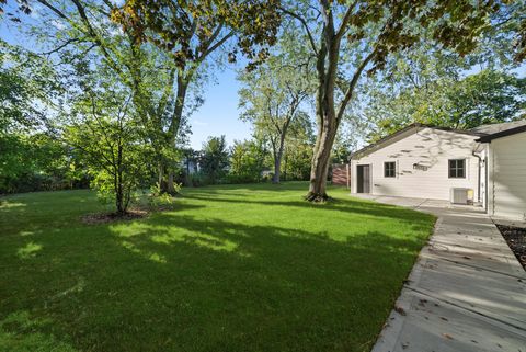Tiny photo for 1037 Belleforte Avenue, Oak Park, IL 60302 (MLS # 12549472)