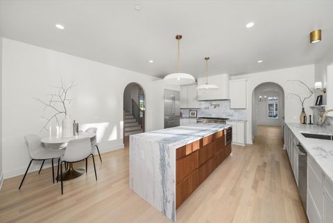 Tiny photo for 1037 Belleforte Avenue, Oak Park, IL 60302 (MLS # 12549472)