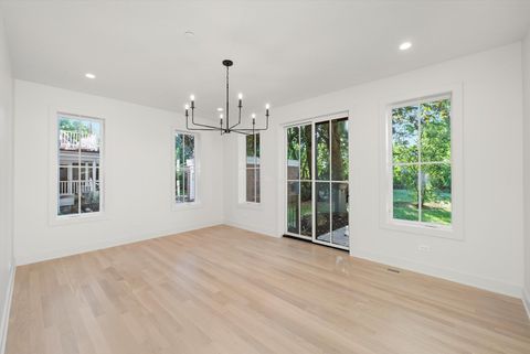 Tiny photo for 1037 Belleforte Avenue, Oak Park, IL 60302 (MLS # 12549472)