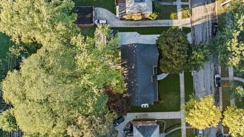 Tiny photo for 1037 Belleforte Avenue, Oak Park, IL 60302 (MLS # 12549472)