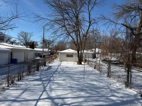 Tiny photo for 11410 S LOOMIS Street, Chicago, IL 60643 (MLS # 12558169)