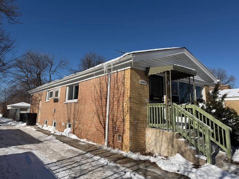 Tiny photo for 11410 S LOOMIS Street, Chicago, IL 60643 (MLS # 12558169)