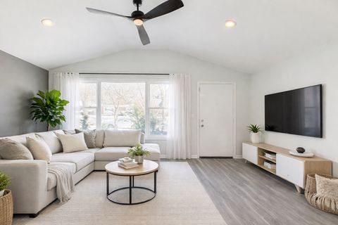 Tiny photo for 11410 S LOOMIS Street, Chicago, IL 60643 (MLS # 12558169)