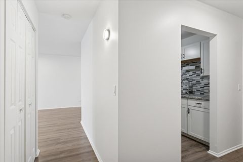 Tiny photo for 720 Wellington Avenue #113, Elk Grove Village, IL 60007 (MLS # 12547072)