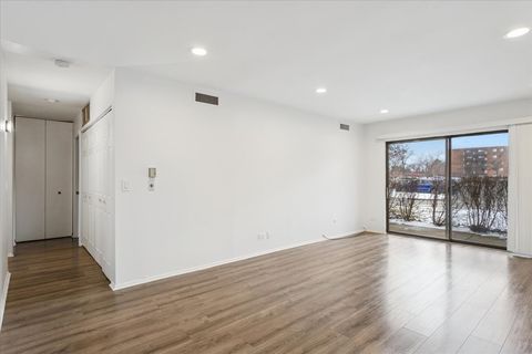 Photo of 720 Wellington Avenue #113, Elk Grove Village, IL 60007 (MLS # 12547072)