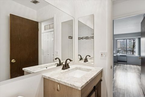 Tiny photo for 720 Wellington Avenue #113, Elk Grove Village, IL 60007 (MLS # 12547072)