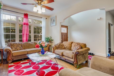 Tiny photo for 4018 N Grant Street, Westmont, IL 60559 (MLS # 12492982)