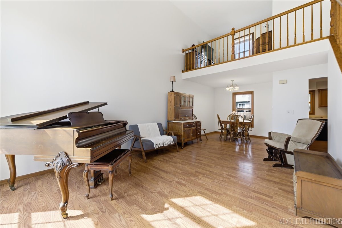 620 GREEN MEADOW Lane