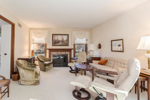 Tiny photo for 2103 Hedgewood Drive, Bloomington, IL 61704 (MLS # 12490207)