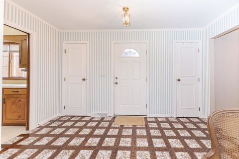 Tiny photo for 2103 Hedgewood Drive, Bloomington, IL 61704 (MLS # 12490207)