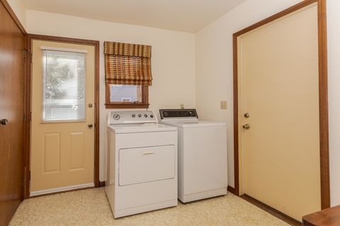 Tiny photo for 2103 Hedgewood Drive, Bloomington, IL 61704 (MLS # 12490207)