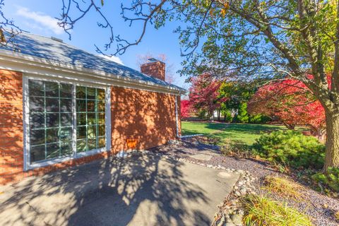 Tiny photo for 2103 Hedgewood Drive, Bloomington, IL 61704 (MLS # 12490207)