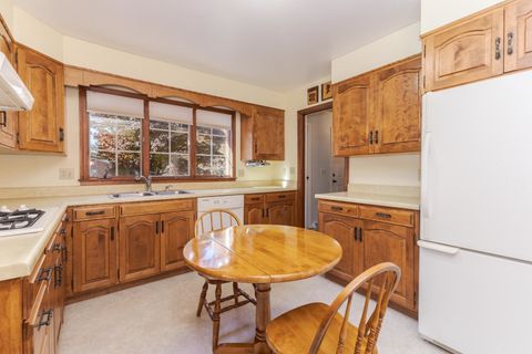 Tiny photo for 2103 Hedgewood Drive, Bloomington, IL 61704 (MLS # 12490207)