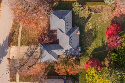 Tiny photo for 2103 Hedgewood Drive, Bloomington, IL 61704 (MLS # 12490207)