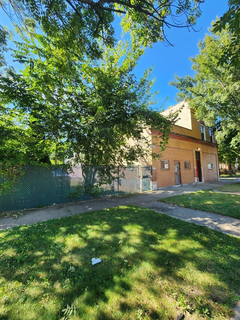 8900 S Normal Avenue