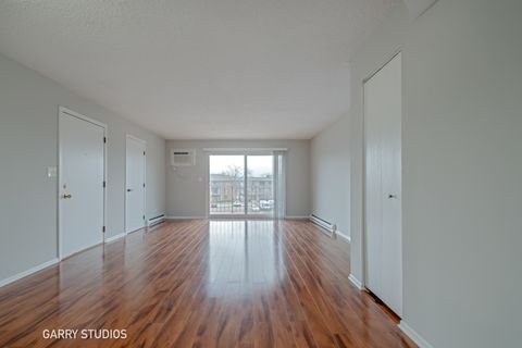 Tiny photo for 720 N Briar Hill Lane #5, Addison, IL 60101 (MLS # 12572519)