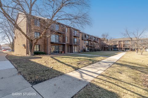 Tiny photo for 720 N Briar Hill Lane #5, Addison, IL 60101 (MLS # 12572519)