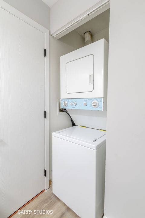 Tiny photo for 720 N Briar Hill Lane #5, Addison, IL 60101 (MLS # 12572519)