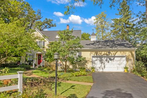 A home in Glen Ellyn