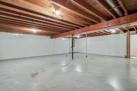Tiny photo for 3000 E 32nd Street #11, Davenport, IA 52807 (MLS # 12646331)