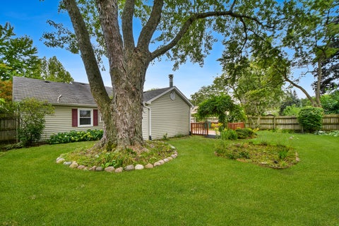 Tiny photo for 284 Timber Hill Road, Buffalo Grove, IL 60089 (MLS # 12732739)