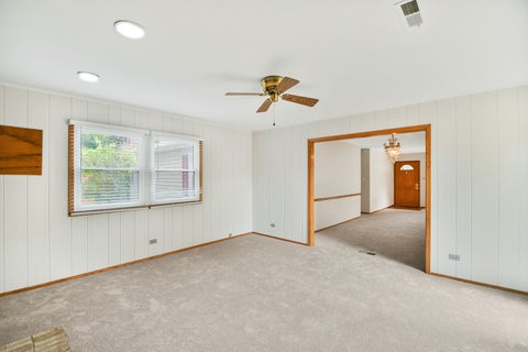 Tiny photo for 284 Timber Hill Road, Buffalo Grove, IL 60089 (MLS # 12732739)