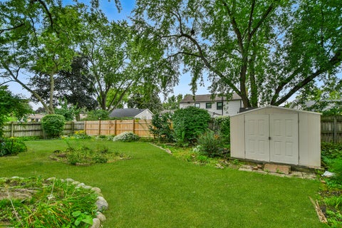 Tiny photo for 284 Timber Hill Road, Buffalo Grove, IL 60089 (MLS # 12732739)