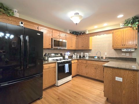 Tiny photo for 601 Lisson GRV, New Lenox, IL 60451 (MLS # 12680392)
