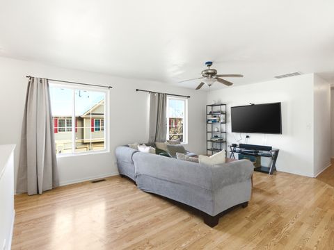 Tiny photo for 350 Windsor Court #D, South Elgin, IL 60177 (MLS # 12536716)