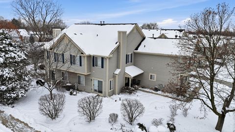 Tiny photo for 350 Windsor Court #D, South Elgin, IL 60177 (MLS # 12536716)