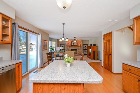 Tiny photo for 10 Cameron Court, Bloomington, IL 61704 (MLS # 12556411)