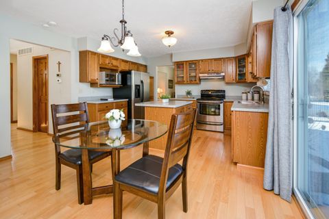 Tiny photo for 10 Cameron Court, Bloomington, IL 61704 (MLS # 12556411)