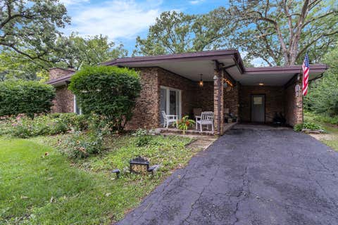 Tiny photo for 2308 N Sunset Road, Palatine, IL 60074 (MLS # 12727873)