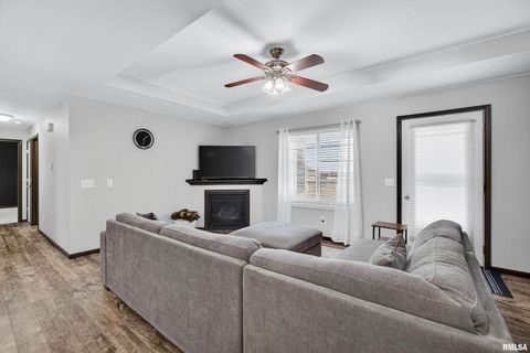 Tiny photo for 300 E FRANKLIN Street #203, Eldridge, IA 52748 (MLS # QC4269507)