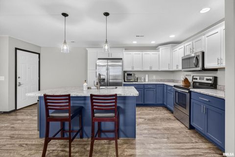 Tiny photo for 300 E FRANKLIN Street #203, Eldridge, IA 52748 (MLS # QC4269507)