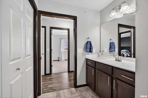 Tiny photo for 300 E FRANKLIN Street #203, Eldridge, IA 52748 (MLS # QC4269507)