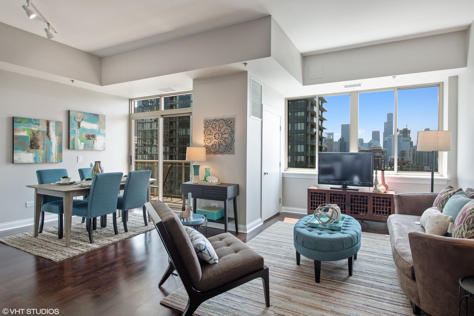 230 W DIVISION Street 1404