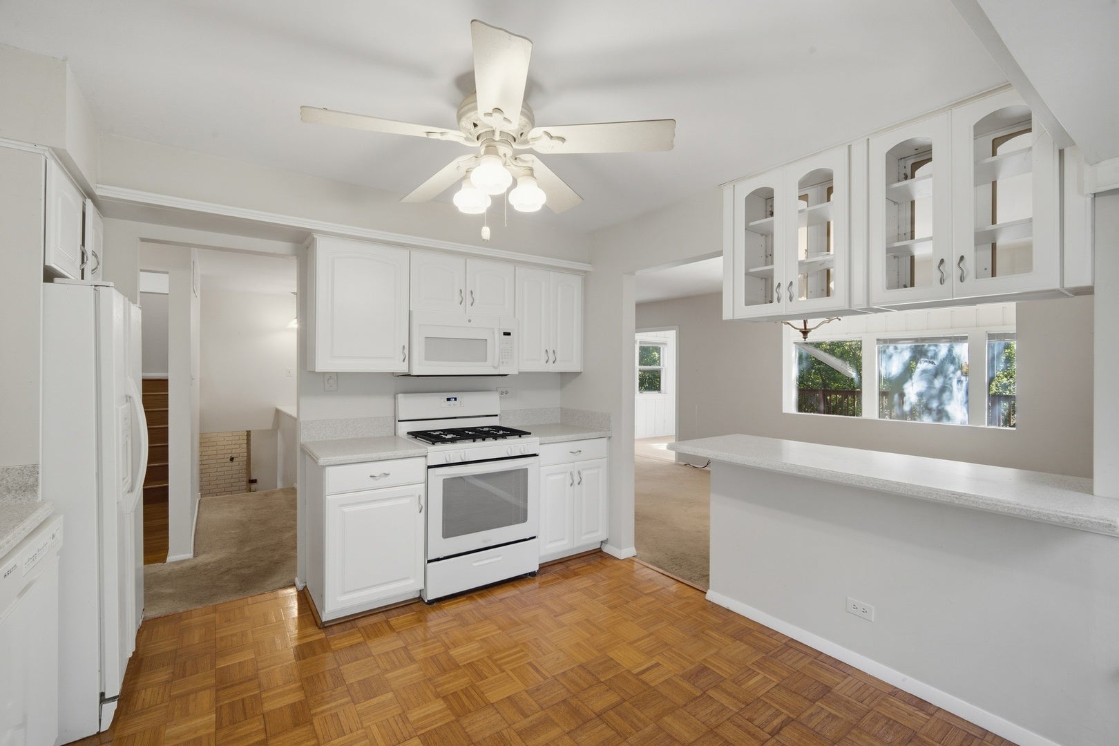 23 W Suffield Drive