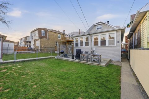 Tiny photo for 5135 W Melrose Street, Chicago, IL 60641 (MLS # 12628746)