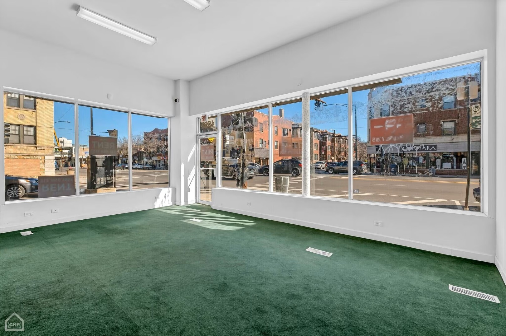 4552 N Western Avenue