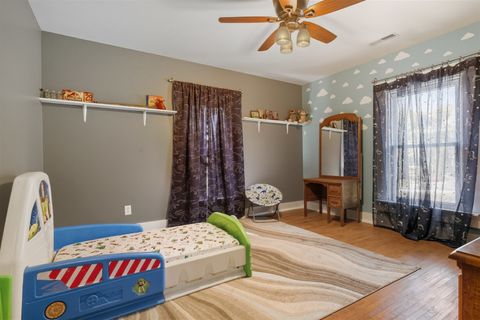 Tiny photo for 319 W Moulton Street, Pontiac, IL 61764 (MLS # 12464983)