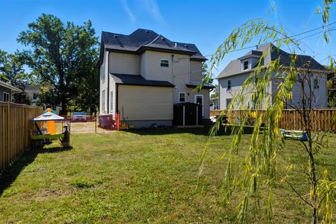 Tiny photo for 319 W Moulton Street, Pontiac, IL 61764 (MLS # 12464983)